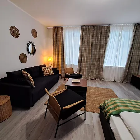 Sleepway Apartment- Strzalowa